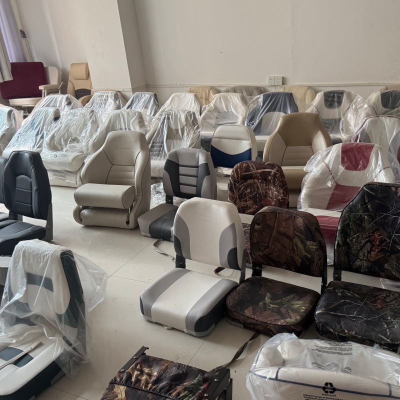 Deluxe Pontoon Boat Captain Seat